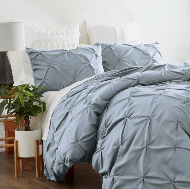 Kaycie Gray Fashion Pinch Pleat Duvet Cover Set - Pintuck Design